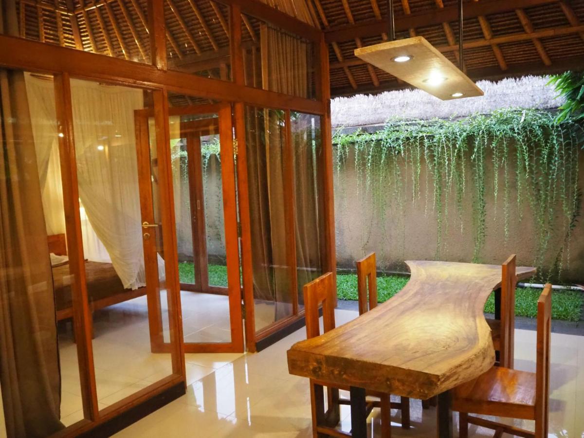 De Dalam Villa Ubud Buitenkant foto