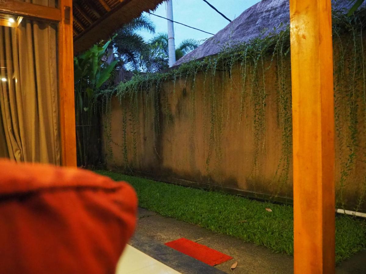 De Dalam Villa Ubud Buitenkant foto